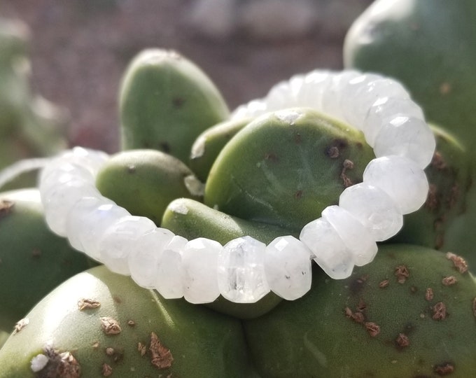 7-1/2" Moonstone Bracelet