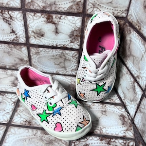 Vintage 80&#39;s ELITE Kids Shoes - Canvas Graphic Stars & Hearts Polka Dot Kids Shoes Sz 6