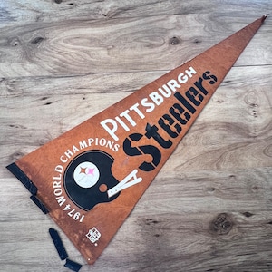 Vintage 70&#39;s Pittsburgh STEELERS - 1974 World Champions - Gold & Black Pennant