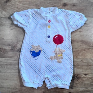 Vintage 1980s FISHER PRICE Kidswear - Miś z balonami - Wielokolorowy kombinezon w kropki - Rozmiar 3T
