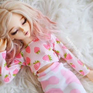 SLIM MSD BJD Minifee 1/4 Striped strawberry longsleeve crop top