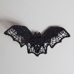 Schwarze Spitze Fledermaus Haarspange: Gothic bestickte Haarspange