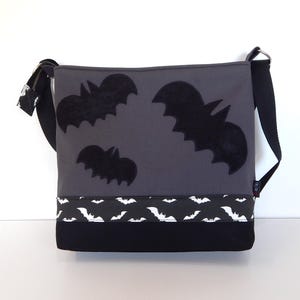 Bat Gothic Handbag – Handmade Spooky Black Canvas Purse, Gothic Crossbody Bag, Halloween Accessory, Bat Lover Gift