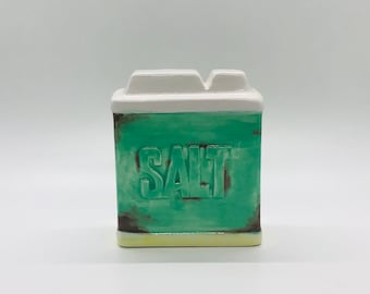 Vintage Hand painted Salt Shaker, Salt and Pepper Shakers, Ceramic Salt Shaker, Cute Salt and Pepper Shakers, Vintage Table Decor, Shakers