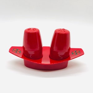 Vintage/Retro Kayser W. Germany Red Salt and Pepper Shakers, West Germany Salt and Pepper Shakers, Retro Salt and Pepper Shakers, Vintage