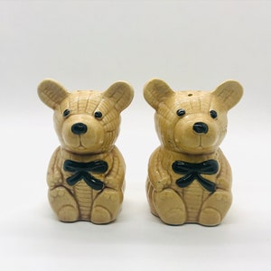 Adoráveis saleiros e pimenteiros de ursinho de pelúcia vintage, saleiros e pimenteiros vintage, decoração de mesa vintage, decoração de cozinha vintage, saleiros