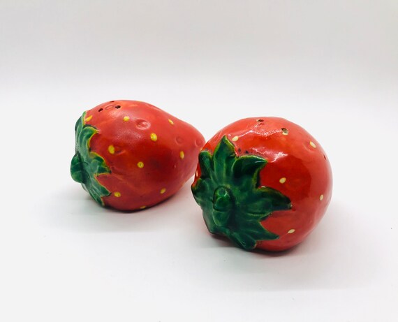 Strawberry salt and pepper shakers deals
