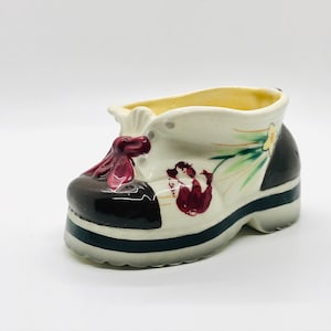 Vintage Florart Hand painted baby shoe planter, Vintage indoor planters, Vintage Ceramic Shoe Planter, Made in Italy, Vintage decor