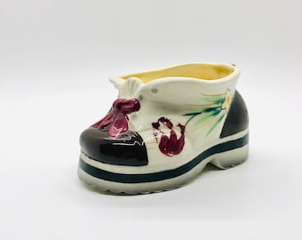 Vintage Florart Hand painted baby shoe planter, Vintage indoor planters, Vintage Ceramic Shoe Planter, Made in Italy, Vintage decor