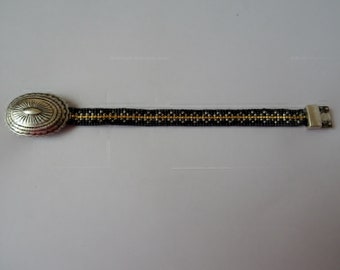 Bracelet weaving made