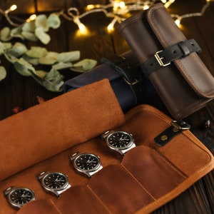 Leather watch roll - Personalized watch pouch - Leather watch holder- Travel watch roll - Watch organiser with Monogram