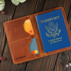 Titular de pasaporte de cuero - Cubierta de pasaporte personalizada - Regalo para hombre - Titular de pasaporte clásico - Estuche de viaje para pasaporte - Regalo de viaje