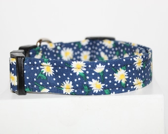 Daisies in blue dog collar, Floral dog collar, Handmade dog collar, Fabric dog collar, Custom dog collar