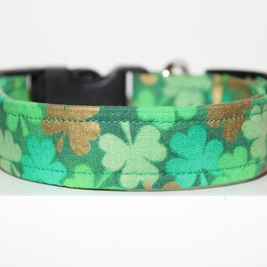 Shamrock on dog collar, Handmade dog collar, Fabric dog collar, Custom dog collar.