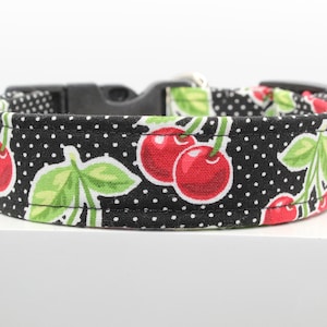 Sweet cherry dog collar, Handmade dog collar, Custom dog collar, Dog collars, Dogs.