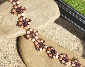 Cream & Burgundy Beaded Bracelet: Vintage Style, Lightweight Jewelry
