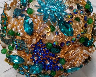 Brooch bouquet Peacock bouquet