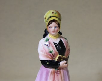 Royal Belvedere Austrian Porcelain Figure Yellow Bonnet Vintage Dakon