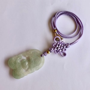 Vintage Green Jade Carved Pendant Necklace High Gloss