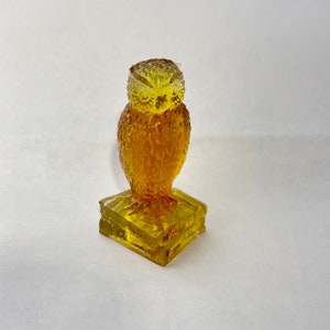 Glass Owl Degenhart Honey Yellow Figurine Vintage Translucent -- MISSING EAR