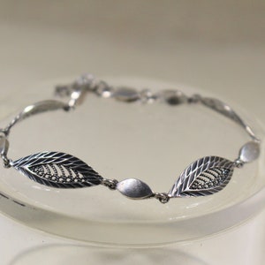 Sterling Silver Filigree Leaves Bracelet Vintage Delicate Women