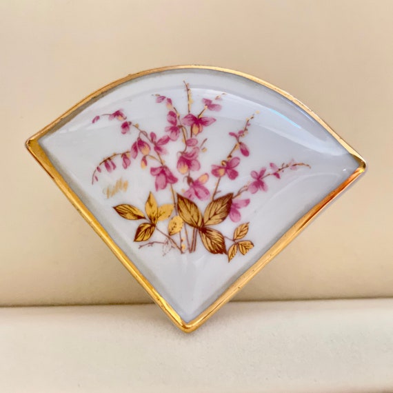 Limoges Lidded Box Trinket Ring Dish Triangle Vin… - image 1