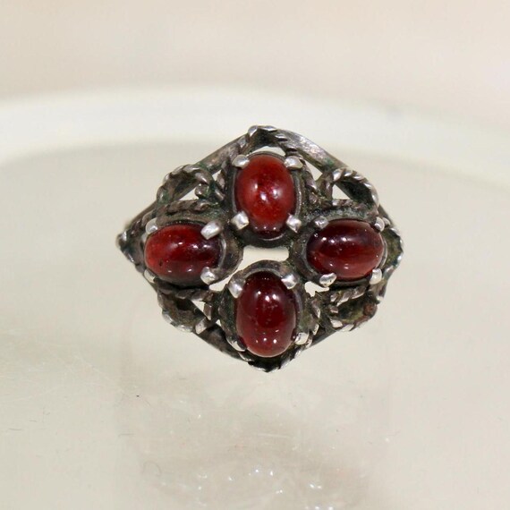 Ring Garnet Sterling Silver Vintage 1990's
