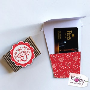Personalized Valentine Coffee cup gift card holder, Valentine teacher Gift, Coworker Valentine Gift, Friends and Family Valentine gift. bild 2