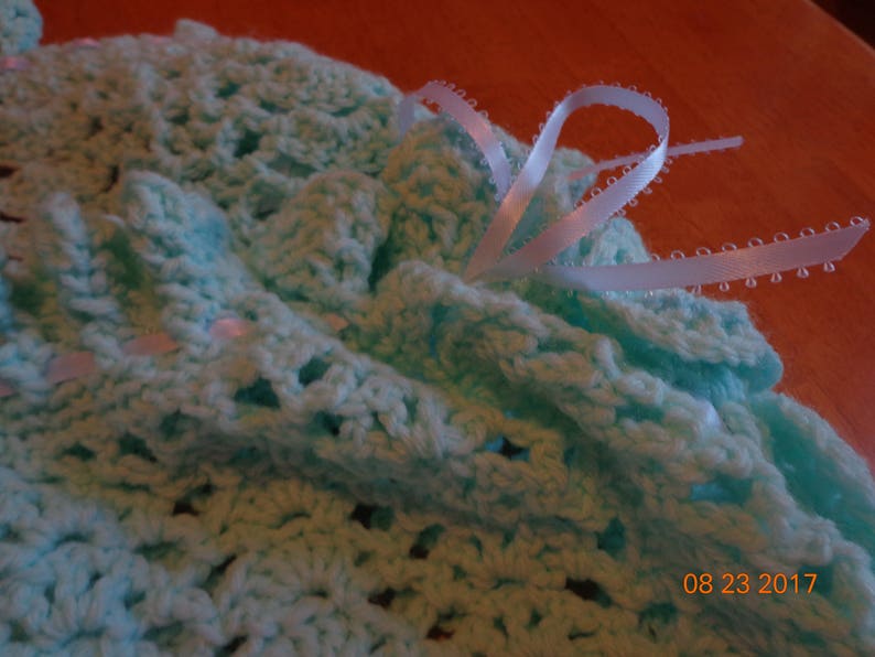 Pale Green and white baby afghan
