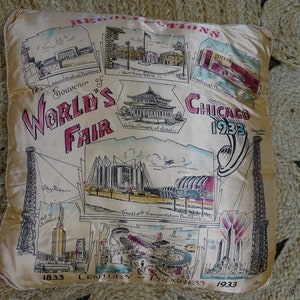 Vintage 1933 Chicago World&#39;s Fair Souvenir Pillow: Pink Satin Attractions