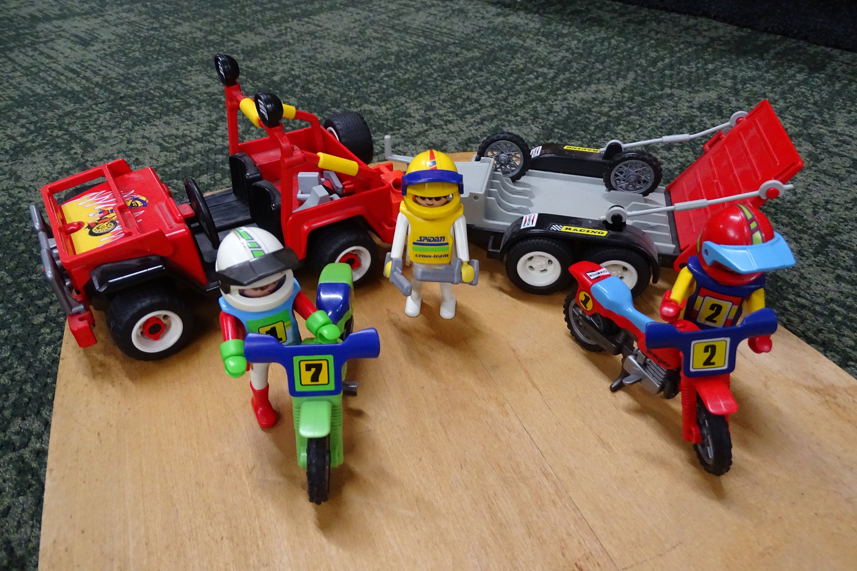 プレイモービル　3754 Vintage Playmobil #3754 Jeep & Dirtbike Racing (motocross