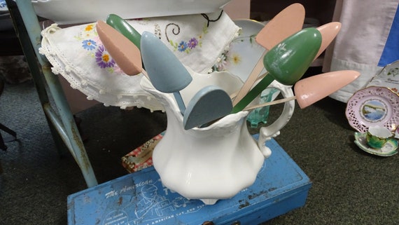 Vintage Shabby Chic Painted Pastel Shoe Forms, Col