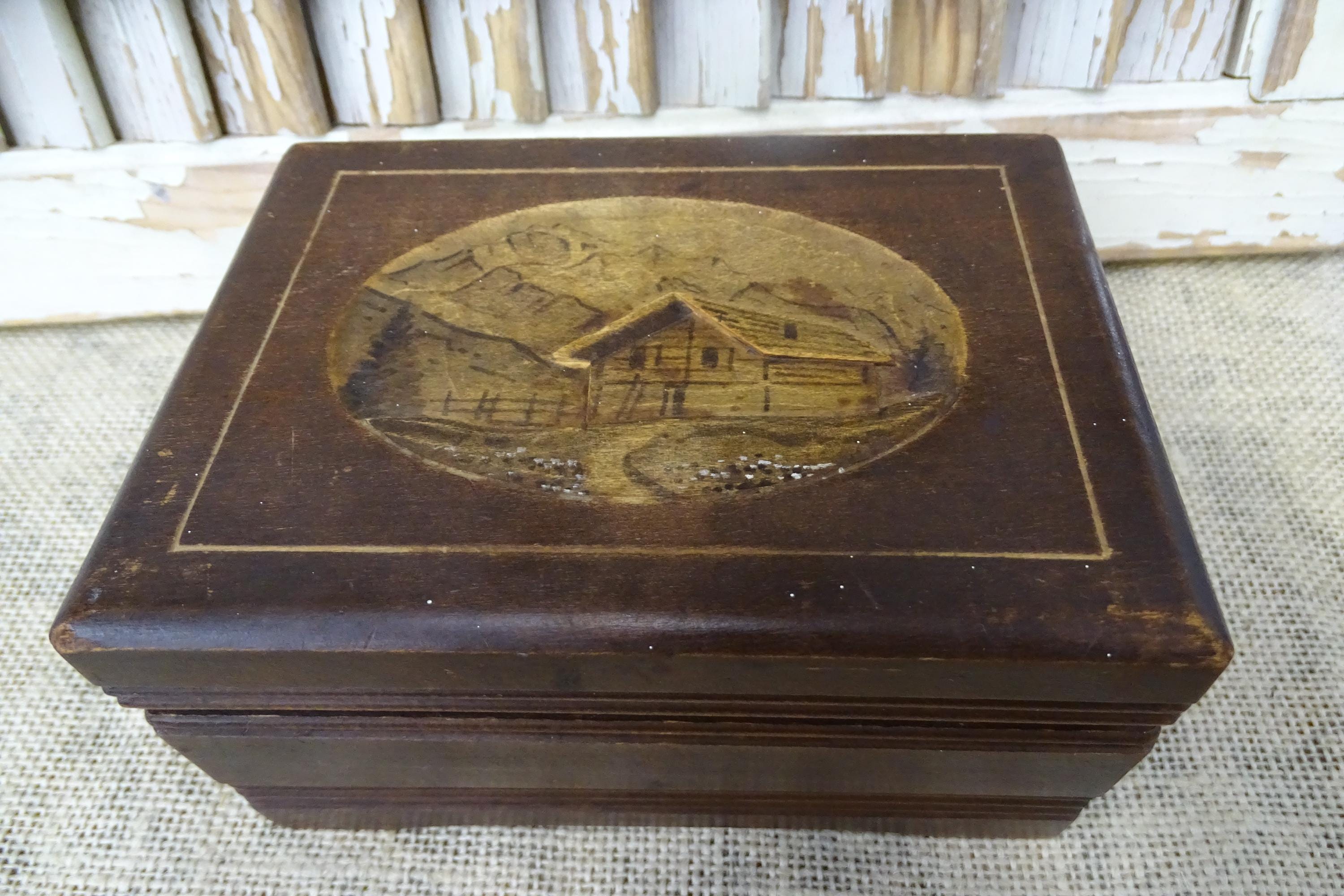 Chalet music box - Etsy 日本