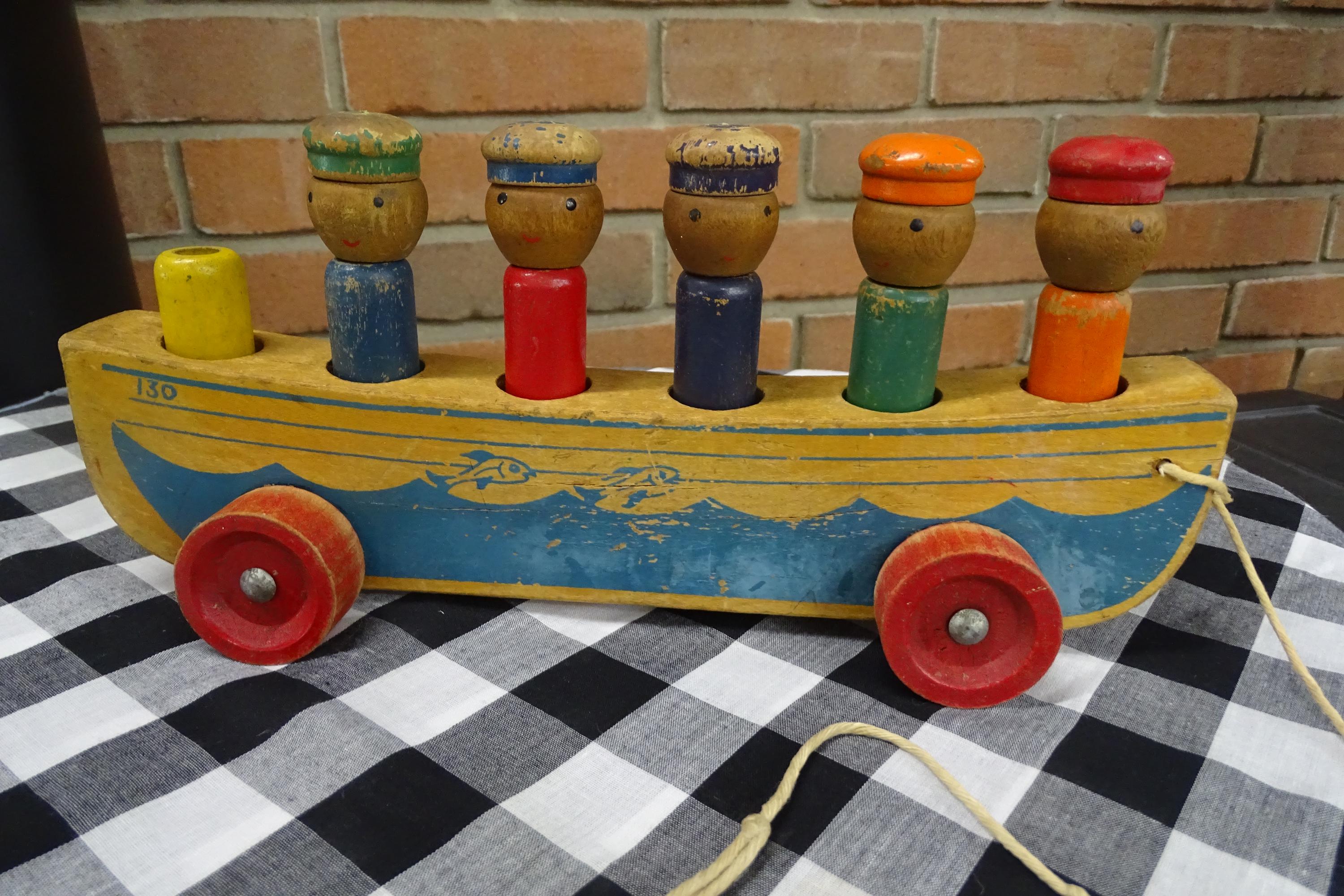 Vintage Holgate Wood Boat Toy: 5 Sailor Peg People, 1940s Pull Toy