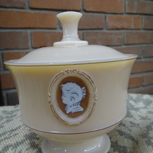 Westmoreland Vintage Almond Milk Glass Painted Covered Candy Dish, Vintage 1960s Almond Milk Glass, Collectible Glass Covered Candy Dish
