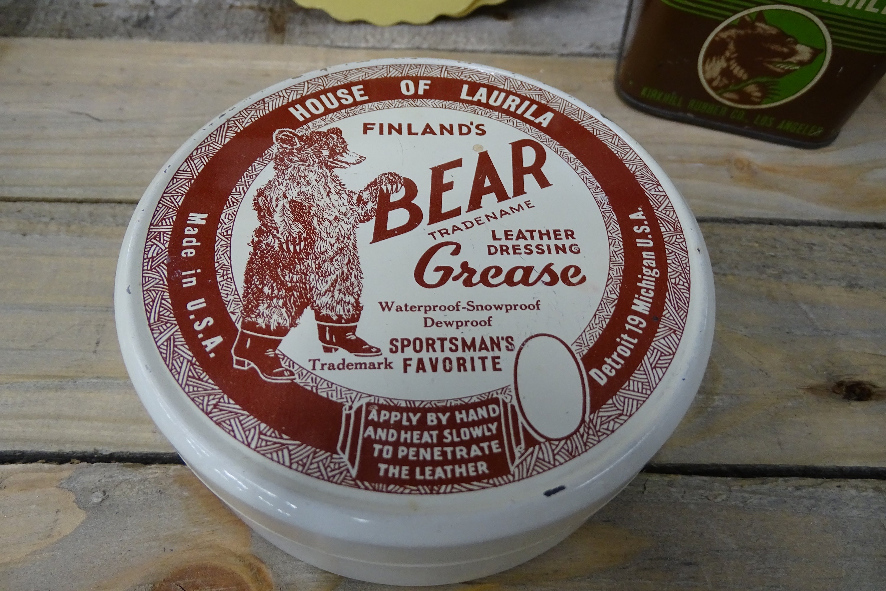 Vintage Bear Gift Set: Grizzly Tin, Leather Grease Tin & Gwen Frostic  Pieces - Etsy
