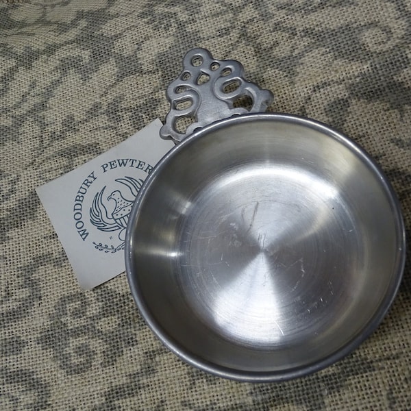 Vintage Woodbury Pewter Porringer with Handle, Vintage Woodbury Vermont Pewter Bowl/Small Rim Dish with Decorative Handle & Original Tag