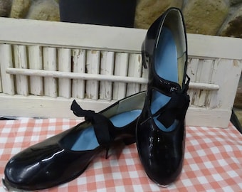 Vintage Leo's Black Patent Leather Tap Shoes: Little Girl's Dance Display