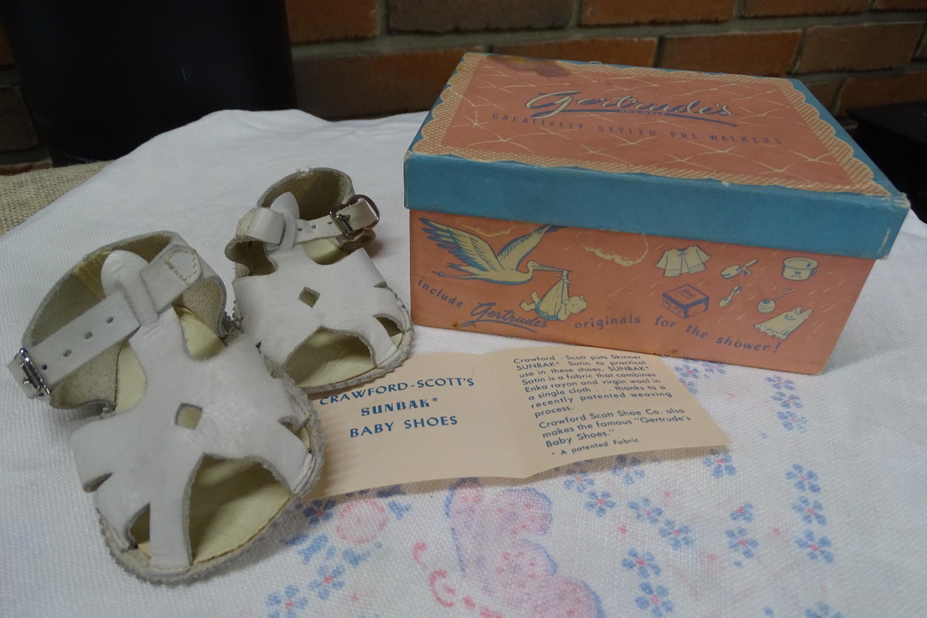 Vintage Baby Shoe Box Set: Leather Sandals & Knit Booties - Etsy