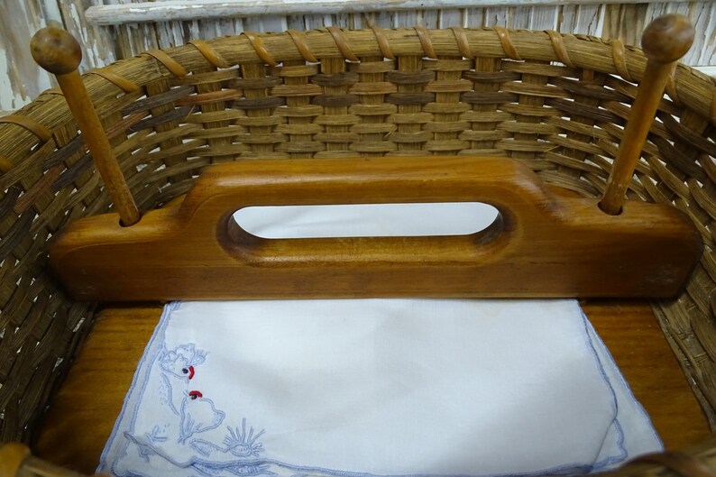 Vintage Handmade Woven Napkin Holder With Wood Center Press, Natural