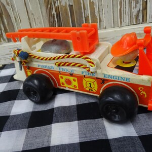 Vintage 1968 Fisher Price Fire Engine #720 with Fire Chief
