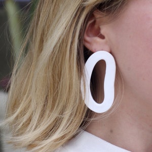 Abstract White Statement Earrings / Minimalist / Polymer Clay / Organic and Modern Shape image 3