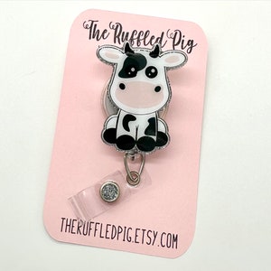 Cow Badge Reel for vet, kawaii cute cow gifts for cow lovers, fun Christmas gifts for coworkers, stocking stuffers for boss, agricultural