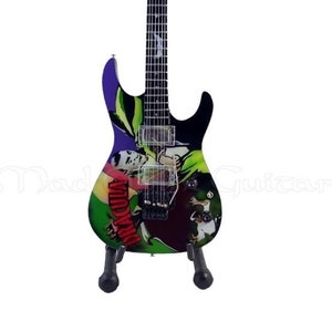 KIRK HAMMETT Miniature Guitar | Stand Included | DRACULA Metallica