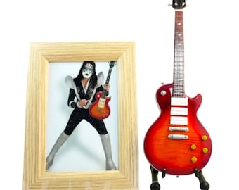 Chitarra in miniatura ACE FREHLEY con supporto + foto + cornice 6x4 Space Ace