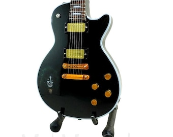 KISS コレクター向け **3 個セット** ミニチュア ギター レプリカ