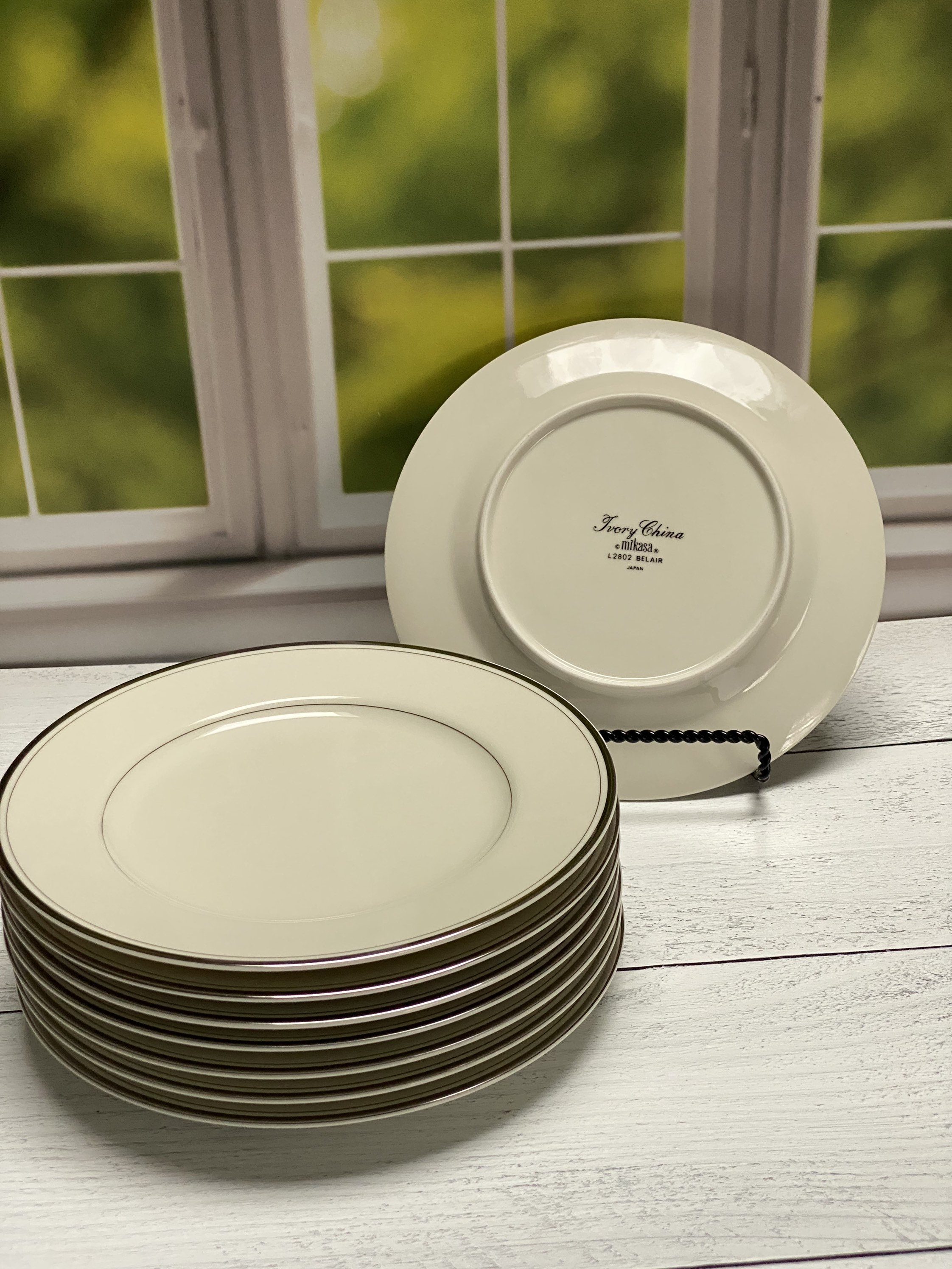 Vintage Set of 8 Mikasa Belair Salad Plates L2802 Ivory China