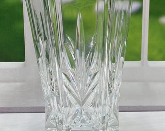 Vtg Avon 24% Lead Crystal Vase Clear Cut Fluted Glass Elegant Home Decor Crystal Vase