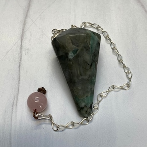 Genuine Emerald Pointed Pendulum with Rose Quartz Metaphysical Dowsing image 4