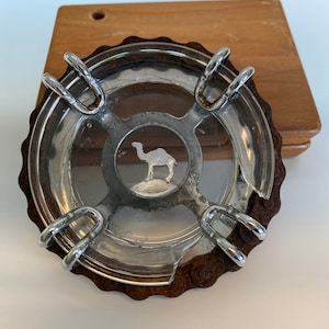 Vintage-Inspired Camel Ashtray with Motor Glass and Bike Chain Accents - Joe Camel-Themed Glass Ashtray